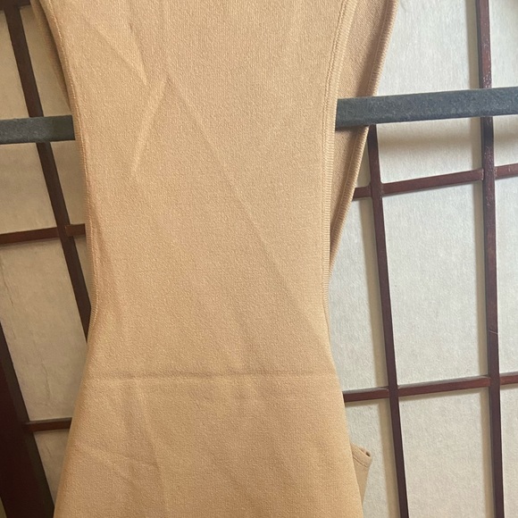 NWT Retrofete Ser.o.ya beige criss cross too size Large. - Picture 6 of 8